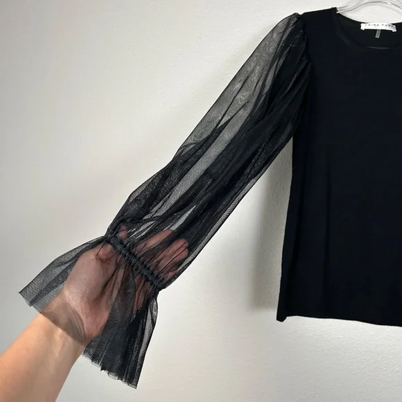 Trina Turk size M Rhea 2 sweater black 100% Merino wool mesh long sleeves - Picture 4 of 13